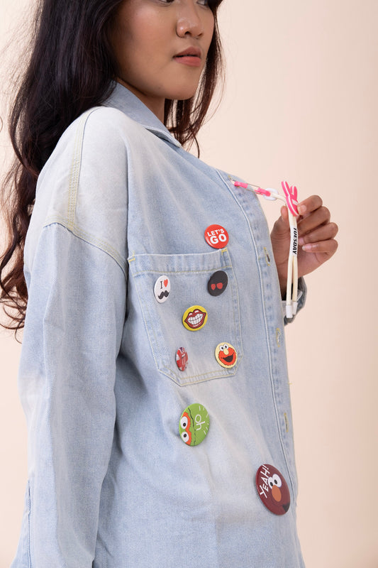 OVERSIZED DENIM SHIRT (Attachable Pins)