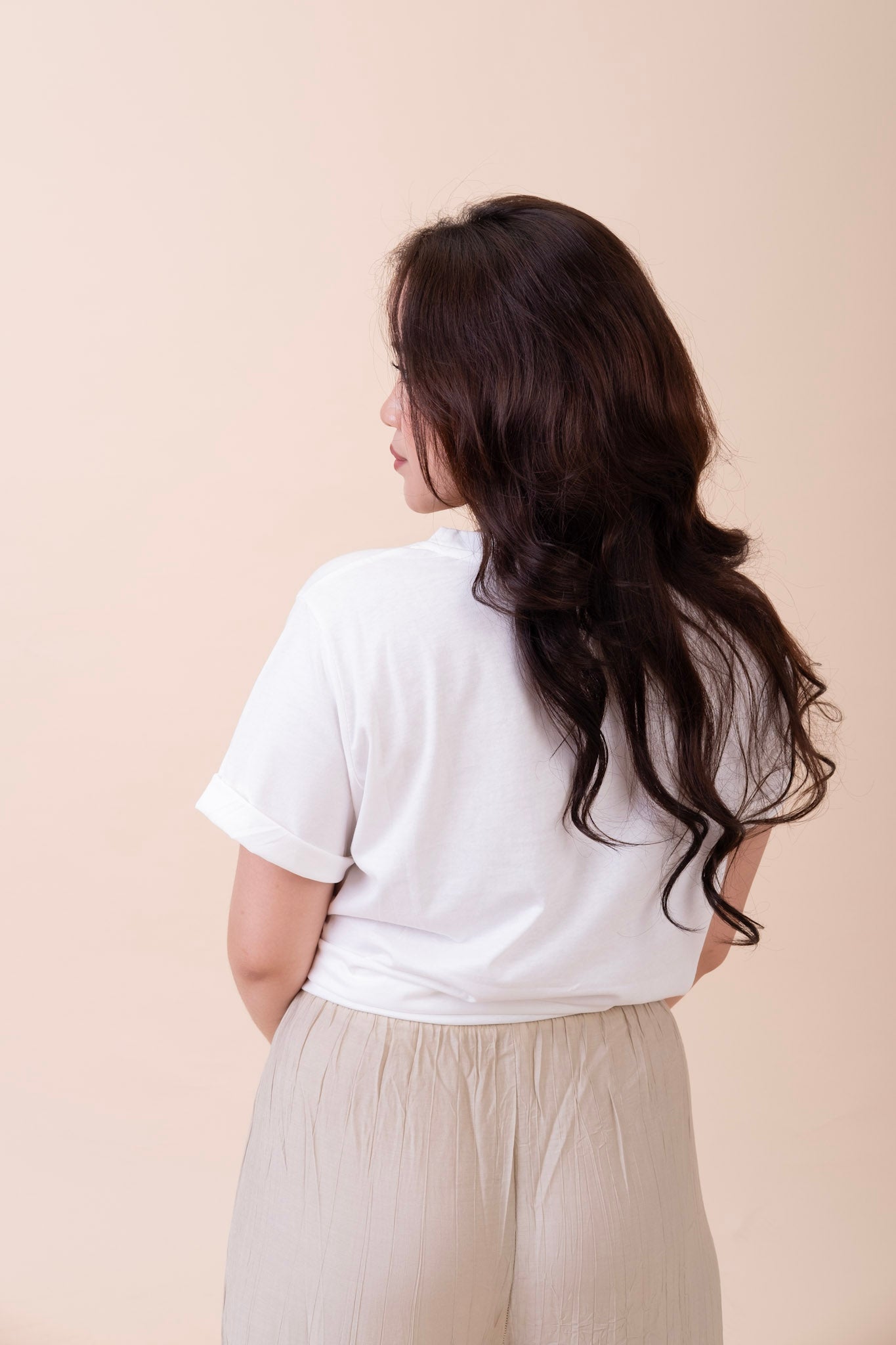 ROUND NECK WHITE T-SHIRT