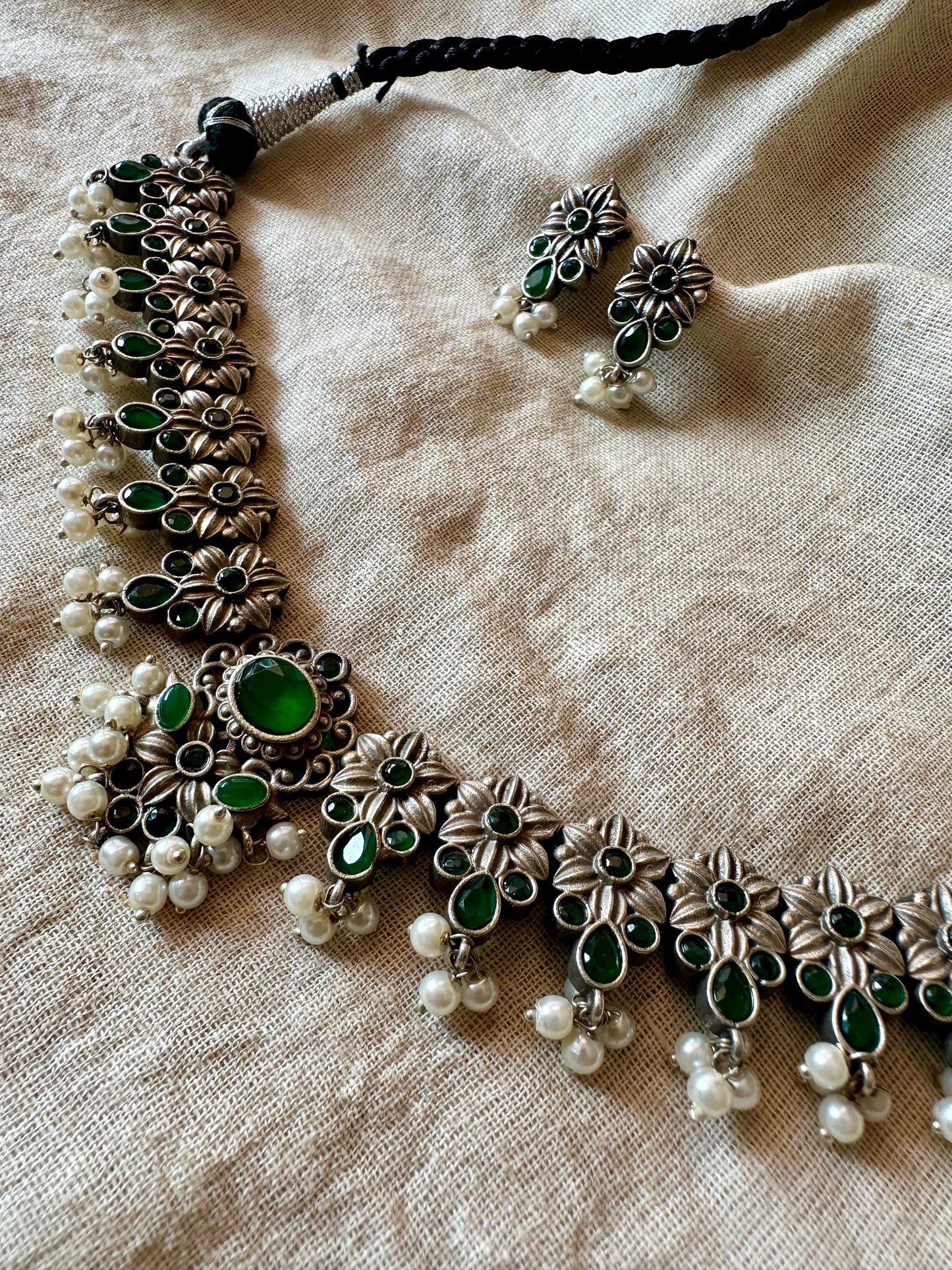 ANTIQUE EMERALD NECKLACE SET
