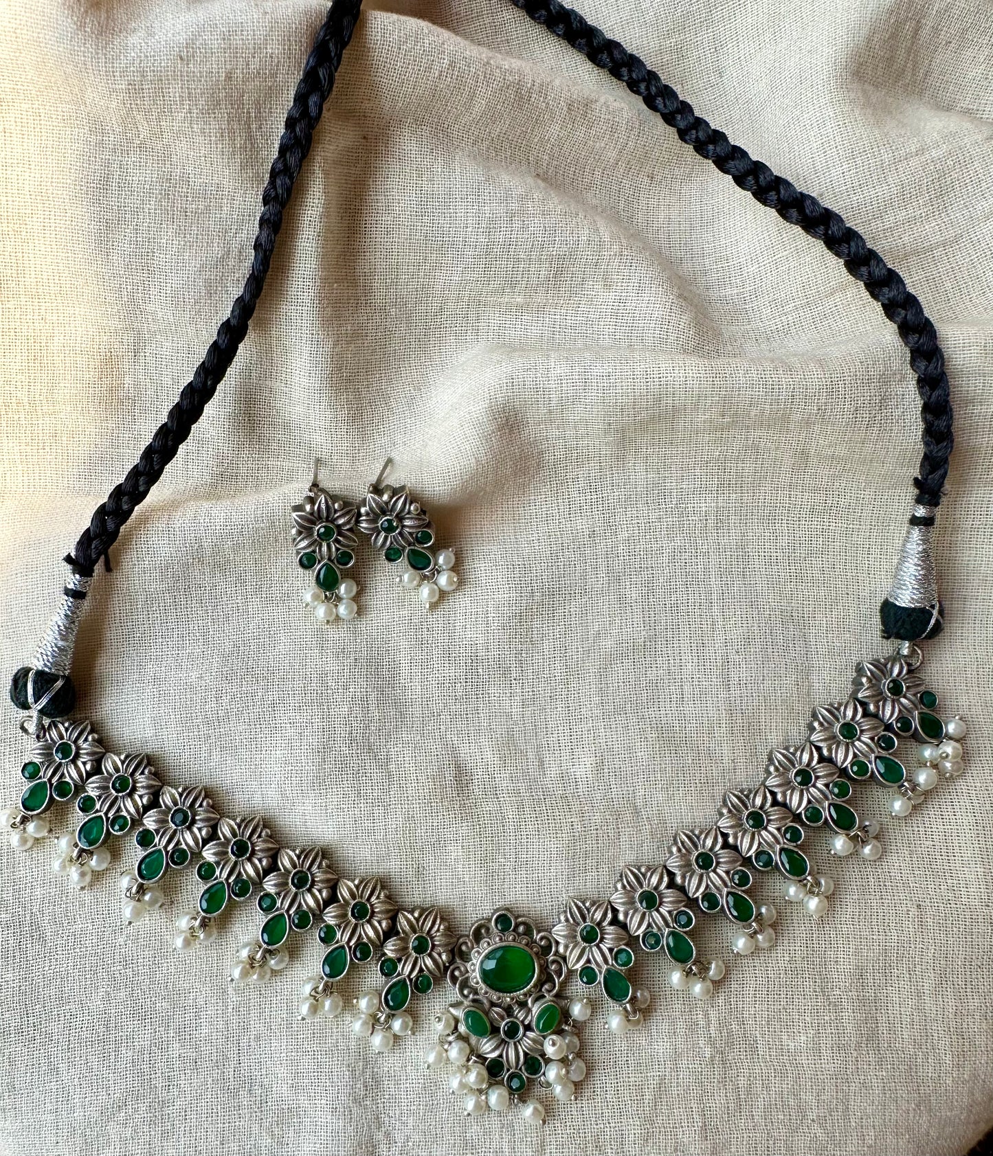 ANTIQUE EMERALD NECKLACE SET
