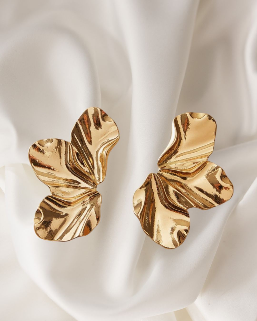 GOLD PETAL EARRINGS