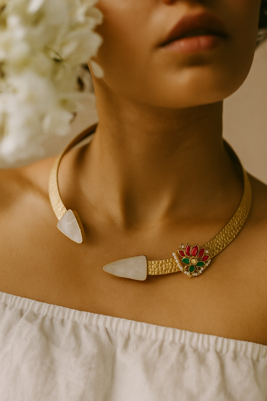 KAMAL OPEN CUFF CHOKER β Textured Gold Elegance