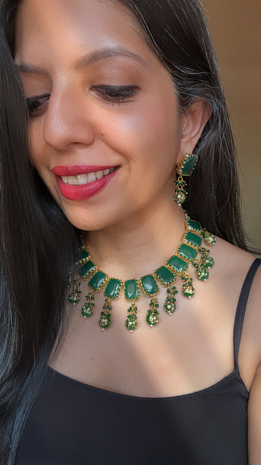 EMERALD GREEN AND GOLD CHOKER SET