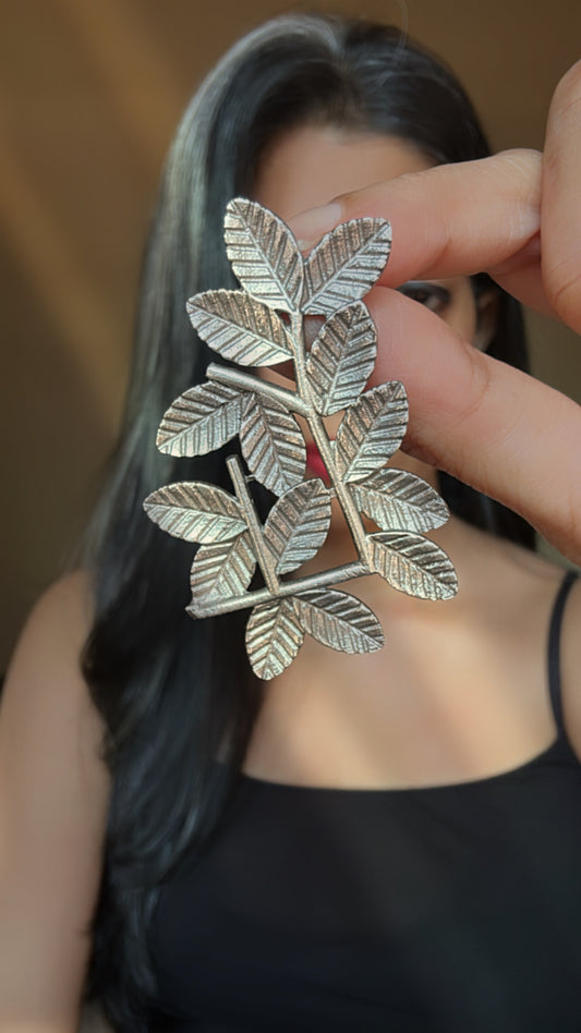 SILVER LEAF STEM EARRINGS