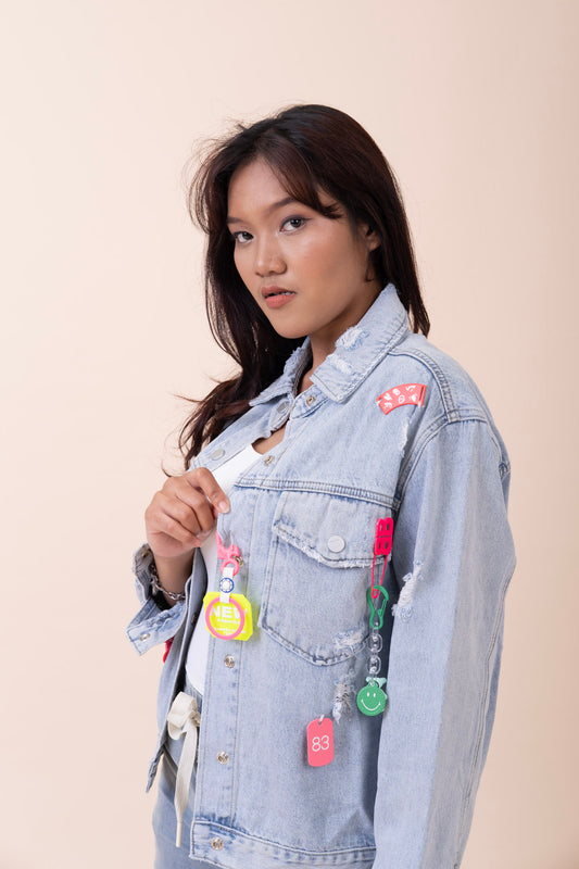 DENIM JACKET (Attachable Pins)
