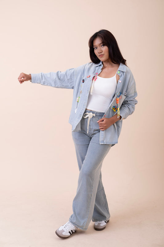 OVERSIZED DENIM SHIRT (Attachable Pins)