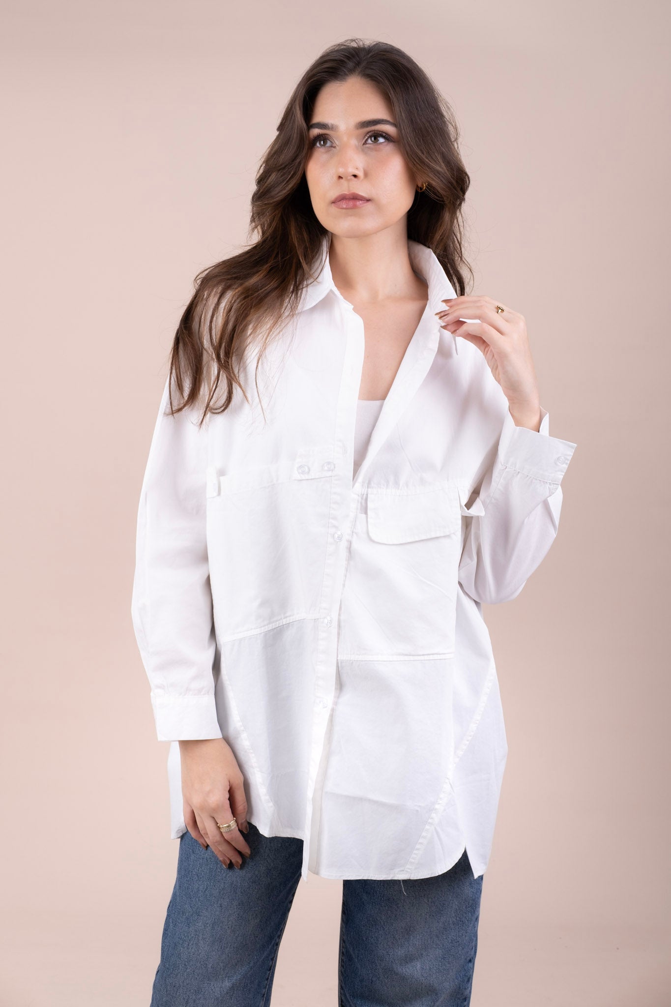 Women's white oversized cotton shirt with front flap pockets