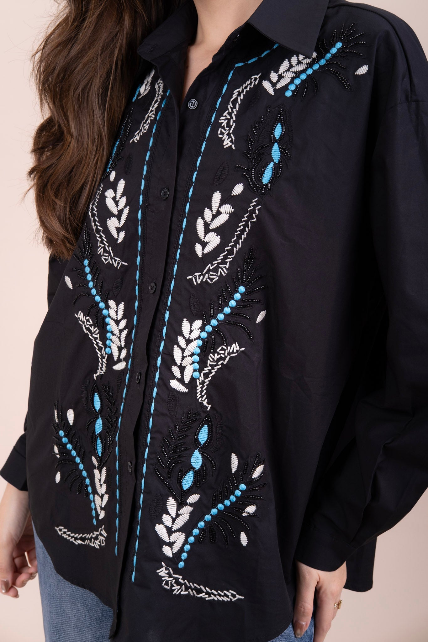 EBONY - BLACK EMBROIDERED LINEN SHIRT