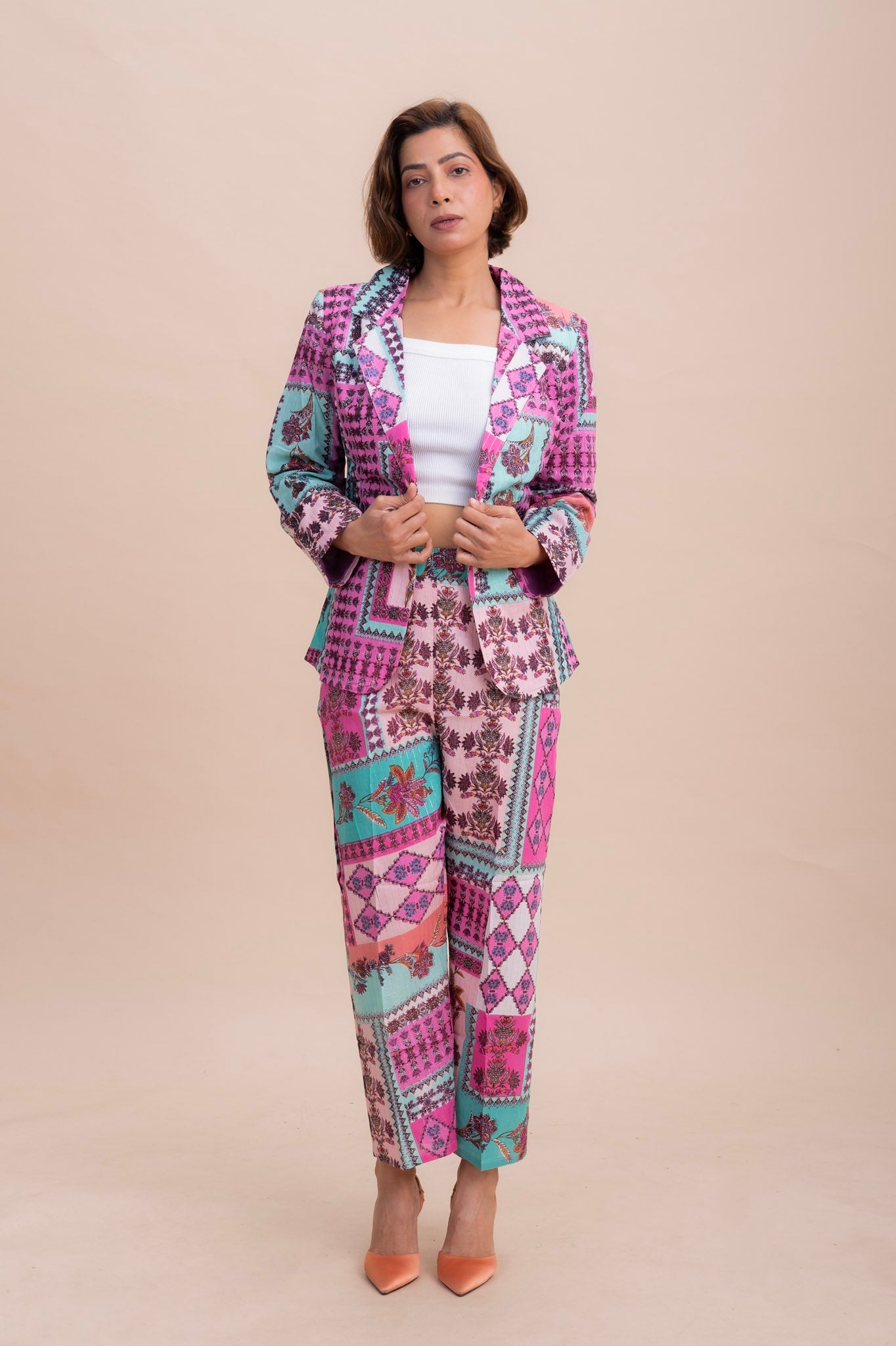 CO-ORD SET : PINK LAPEL COLLAR JACKET AND TROUSER