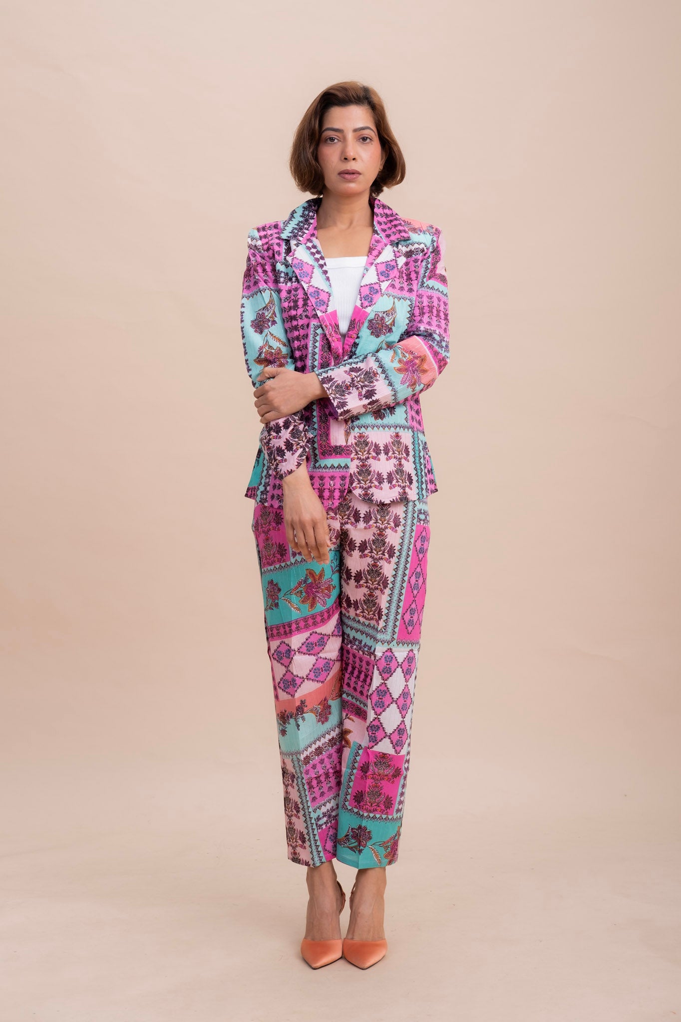 CO-ORD SET : PINK LAPEL COLLAR JACKET AND TROUSER