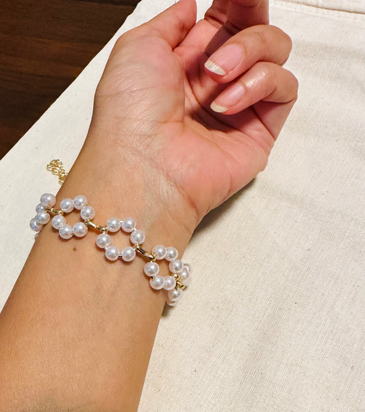 PEARL BEADED BRACELET