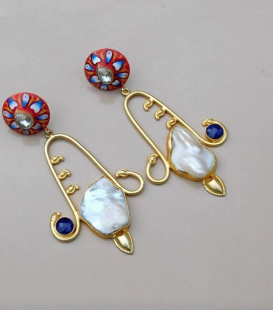 NETRA BAROQUE PEARL DANGLER EARRINGS