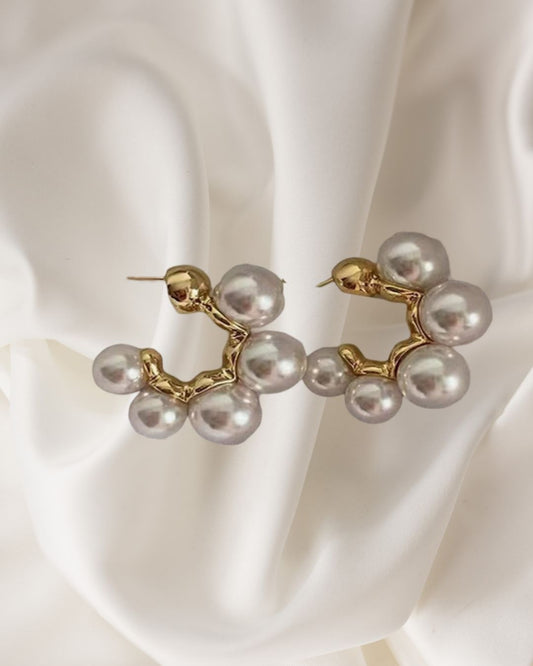 PEARL OPEN HOOP EARRING