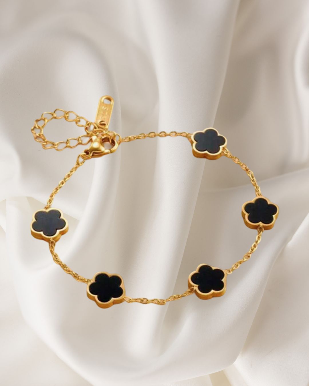 K18 BLACK FLOWER CHAIN BRACELET